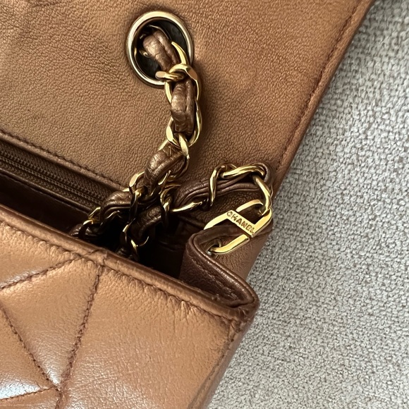 ♻️Auth Chanel Bronze Classic Diana Flap Small RARE Vintage PreLoved - Picture 13 of 15